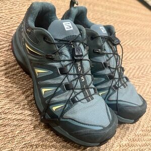 Salomon Women’s X-Ultra Hiking Shoes - Pretty Green/Blue